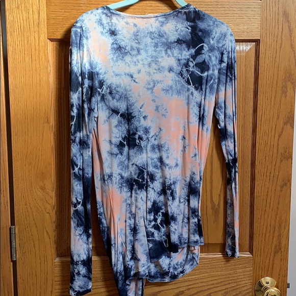 YF&B - Picture 2 of 3